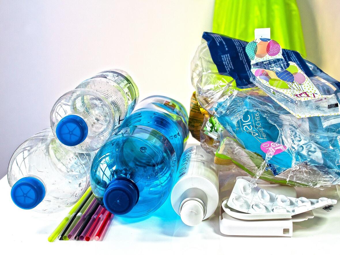 plastic-waste-3962409_1920